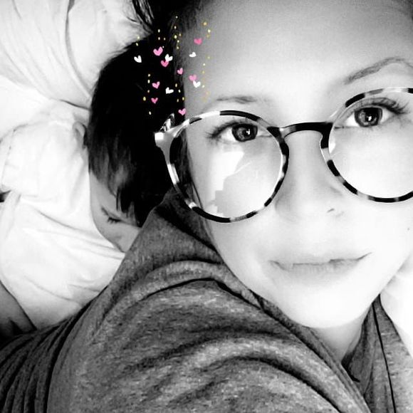 Meet your Posher, Pamela - Picture 1 of 1